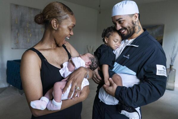 DC s pioneering Baby Bonds plan aims to narrow wealth gap AP News